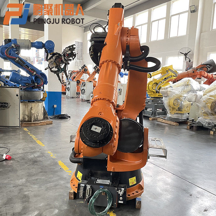 2700 মিমি পৌঁছান KUKA KR210 ব্যবহার করা KUKA রোবট 6-অক্ষের জন্য সুনির্দিষ্ট খোদাই দক্ষ গ্রিলিং এবং ত্রুটিহীন প্যালেটিং