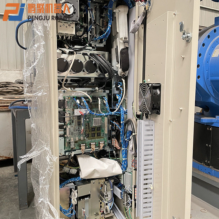 Yaskawa ES200D সম্পূর্ণ স্বয়ংক্রিয় 6 অক্ষ স্পট ওয়েল্ডিং রোবট যার একটি আর্ম স্প্যান 2650mm