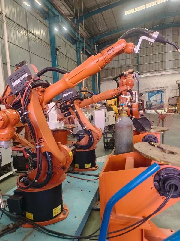 KUKA KR16 L6 রোবট ব্যবহৃত শিল্প রোবট আর্ম, ওয়েল্ডিং রোবট, লোডিং রোবট, হ্যান্ডলিং রোবট