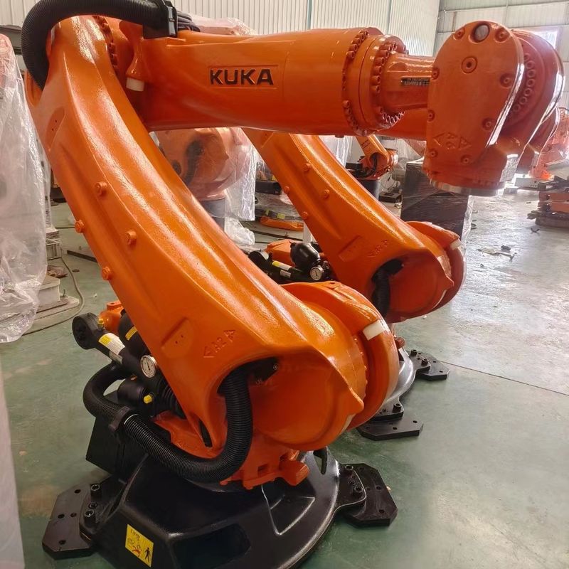 KUKA KR 210 R3100 আল্ট্রা সি 4 প্রেস টেনডিং, প্যালেটিজিং, পেইন্টিং পলিশিং, মেশিনিং ওয়াটারজেট কাটিং 210 কেজি 3100 মিমি