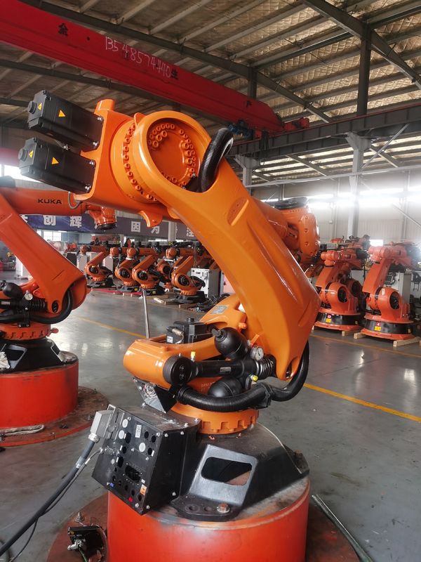 KUKA KR240 R2700 প্রাইম KRC4 কন্ট্রোলার 6-অক্ষ প্যালেটিজিং রোবট নিখুঁত সমন্বয় 2700mm 240kg দরকারী লোড পৌঁছাতে