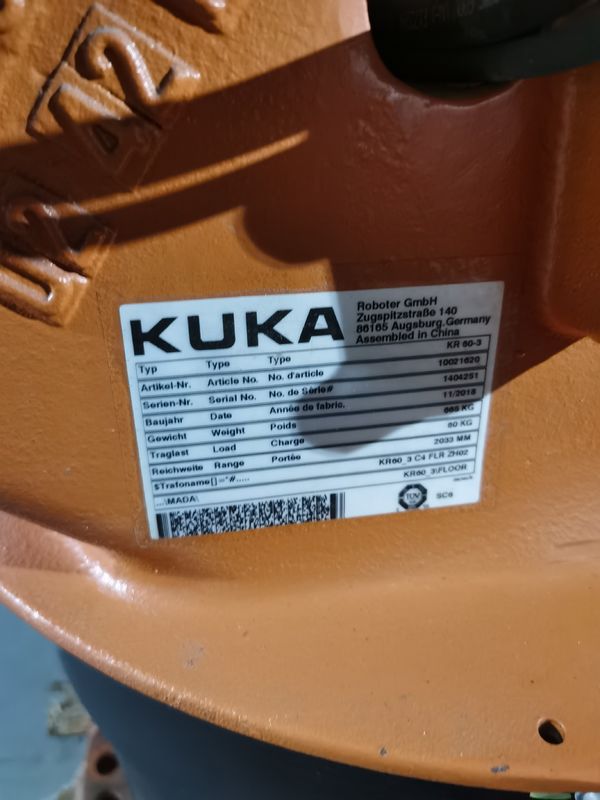 2033 মিমি পৌঁছান KUKA KR60-3 60 কেজি দরকারী লোড উপাদান হ্যান্ডলিং এবং পিকিং জন্য ব্যবহৃত KUKA রোবট