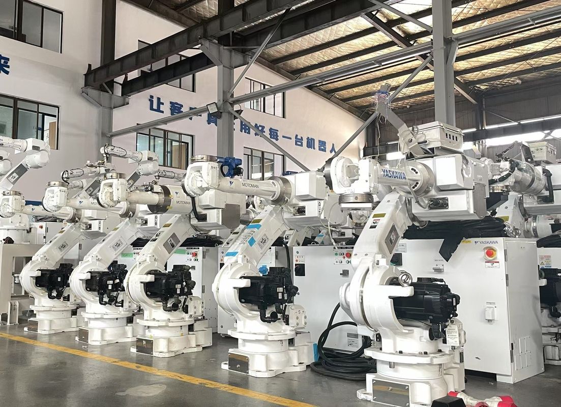 2061mm Reach CR50 XRC 50kg Payload Motoman Arc Welding Robot for Press Tending and Loading/Unloading of Parts. 2061mm Reach CR50 XRC 50kg Payload Motoman Arc Welding Robot for Press Tending and Loading/Unloading of Parts. পার্টসের লোডিং/অনলোডিং এর জন্য 2061 মিমি রিচ CR50 এক্সআরসি 50 কেজি পেয়্লড মোটোমান আর্ক ওয়েল্ডিং রোবট