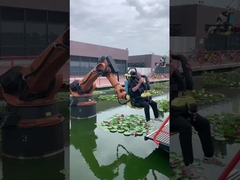 কুকা রোবট ব্যবহার করা হয়েছে