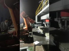 উল্লম্ব ব্যবহৃত 6 অক্ষ রোবট Yaskawa MS165 পেইন্টিং রোবট